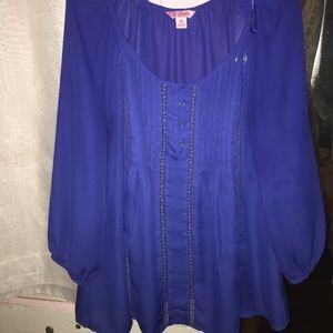 Candies blue top